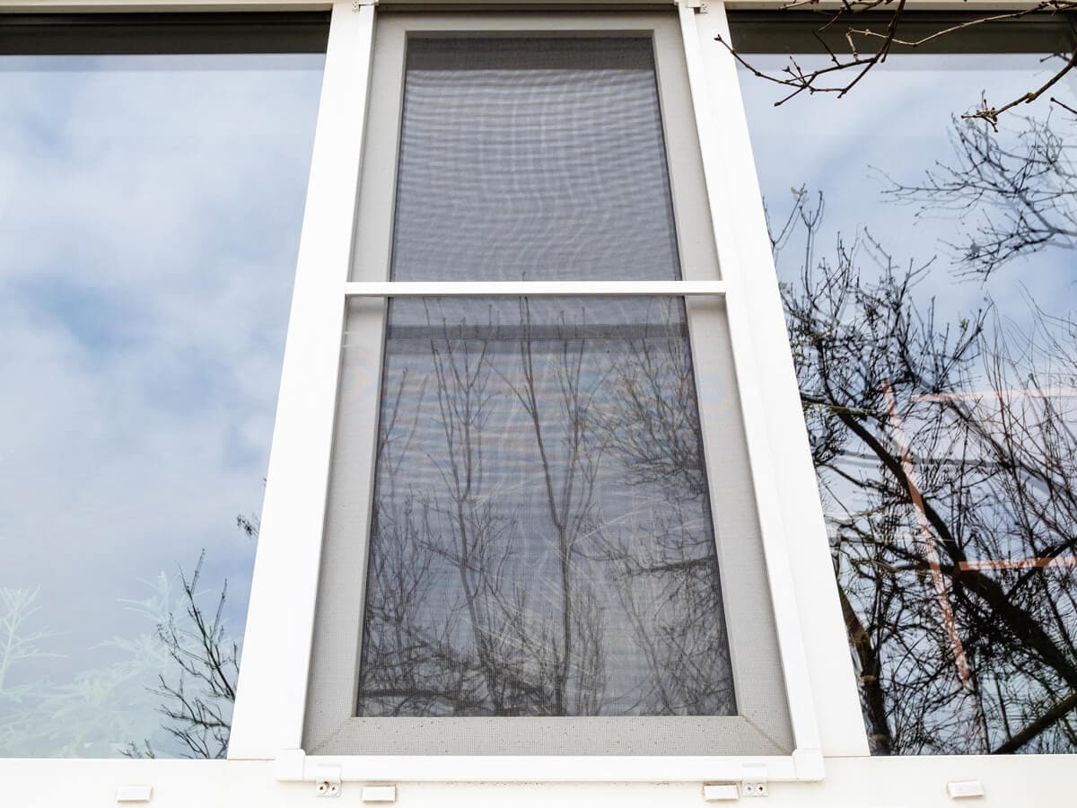 Mosquiteras adaptables para puertas y ventanas