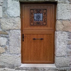 puerta postigo